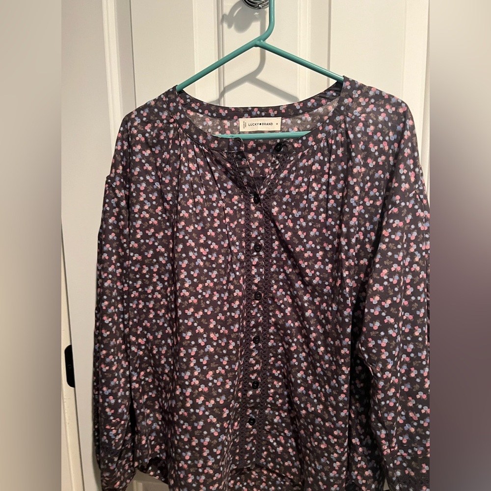 Lucky brand blouse like new
